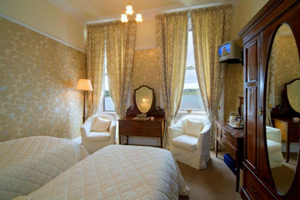 Kilchrenan House Hotel Oban Room photo